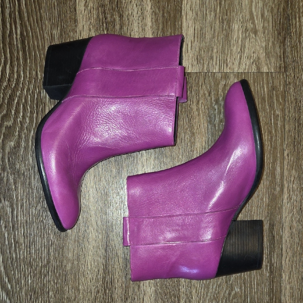 Clizia Fuchsia Heeled Boots Never Worn